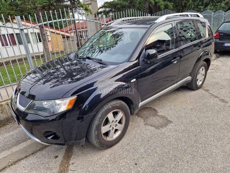 Mitsubishi Outlander 2.0 Intense