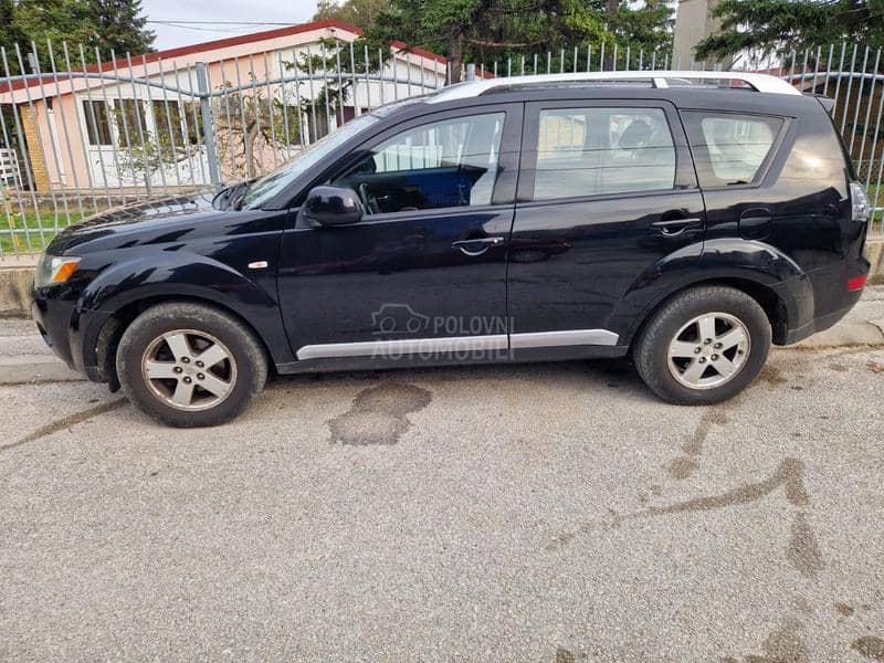 Mitsubishi Outlander 2.0 Intense