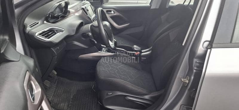 Peugeot 2008 1.2