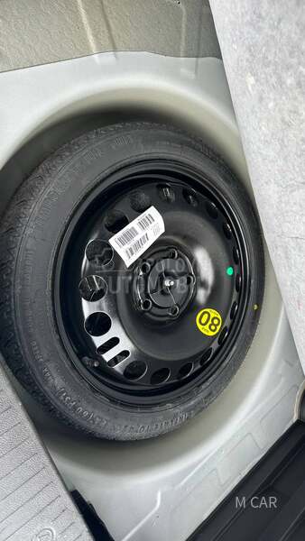 Opel Meriva malo presla