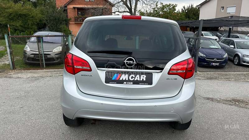 Opel Meriva malo presla