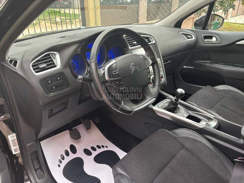 Citroen C4 1.6 hdi N A V I G
