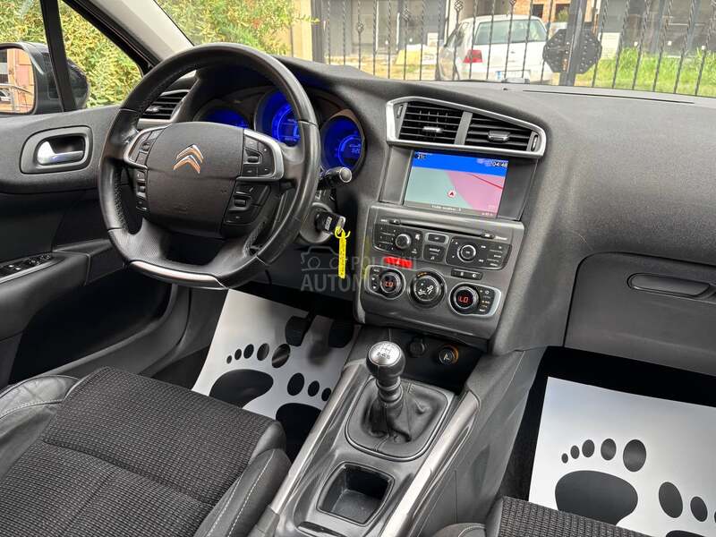 Citroen C4 1.6 hdi N A V I G