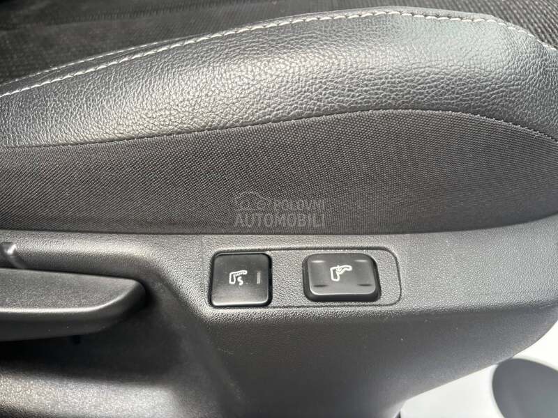 Citroen C4 1.6 hdi N A V I G