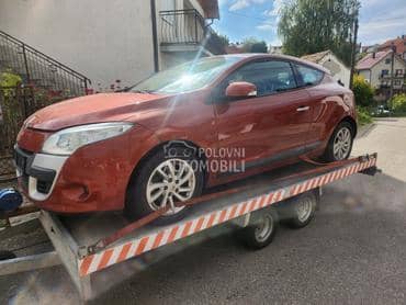 Renault Megane 2010. god. -  kompletan auto u delovima