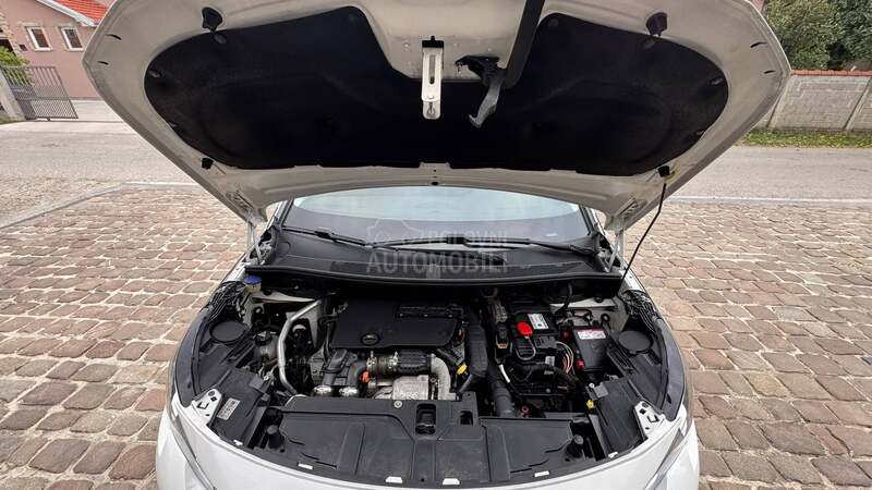 Peugeot 3008 1.6 HDi