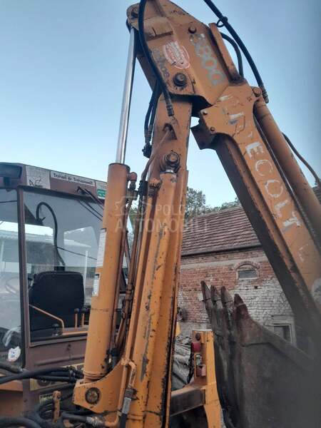 Case 580G
