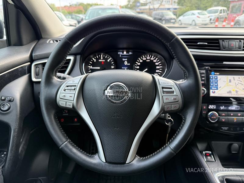 Nissan Qashqai TEKNA/LED/NAV/KAM