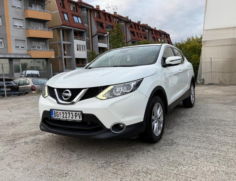 Nissan Qashqai TEKNA/LED/NAV/KAM