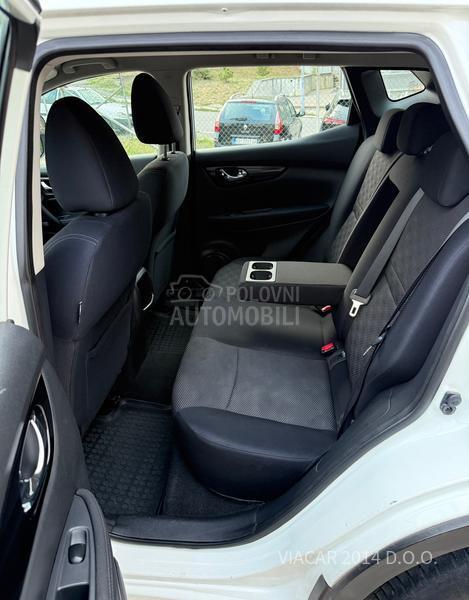 Nissan Qashqai TEKNA/LED/NAV/KAM