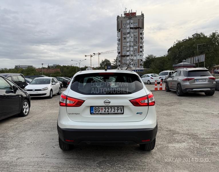 Nissan Qashqai TEKNA/LED/NAV/KAM