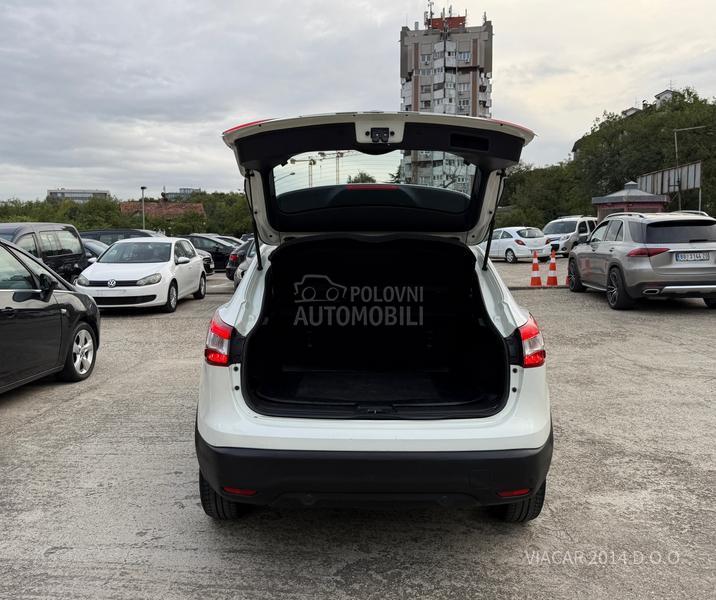 Nissan Qashqai TEKNA/LED/NAV/KAM