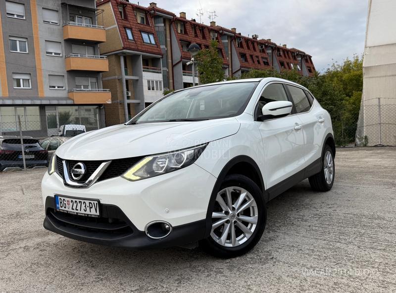 Nissan Qashqai TEKNA/LED/NAV/KAM