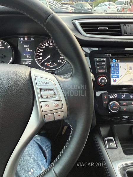 Nissan Qashqai TEKNA/LED/NAV/KAM
