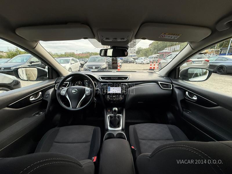 Nissan Qashqai TEKNA/LED/NAV/KAM