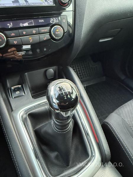 Nissan Qashqai TEKNA/LED/NAV/KAM