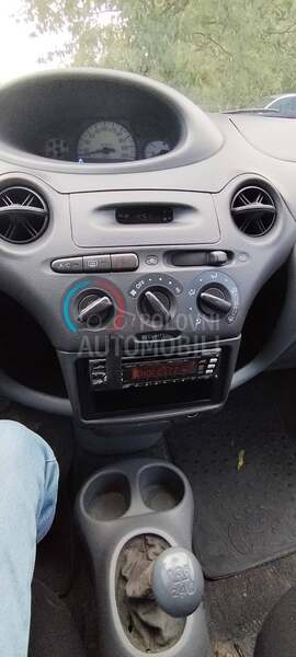 Toyota Yaris 1.0vti