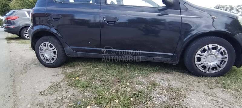 Toyota Yaris 1.0vti