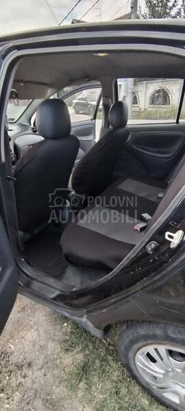 Toyota Yaris 1.0vti