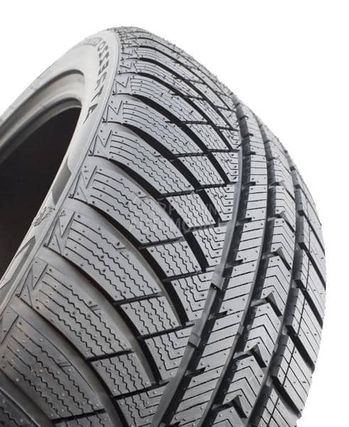 Sailun 235/60 R18 Sve sezone
