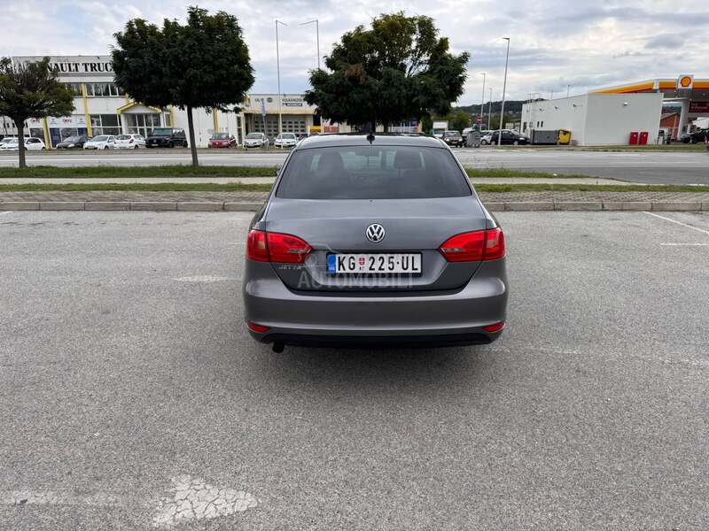 Volkswagen Jetta 