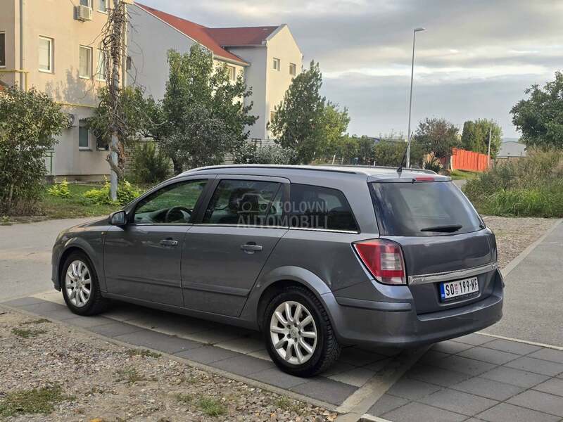 Opel Astra H 1.9 CDTI