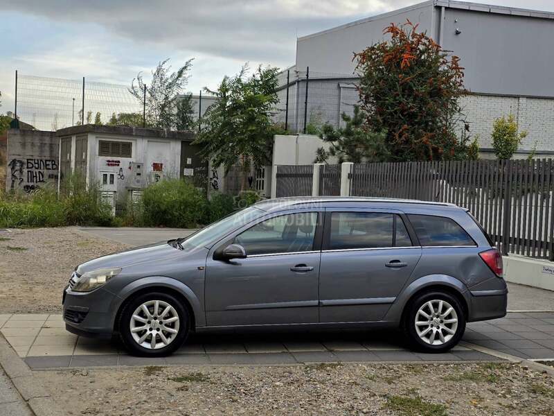 Opel Astra H 1.9 CDTI
