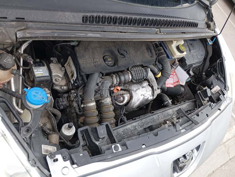 Peugeot 5008 1.6HDi