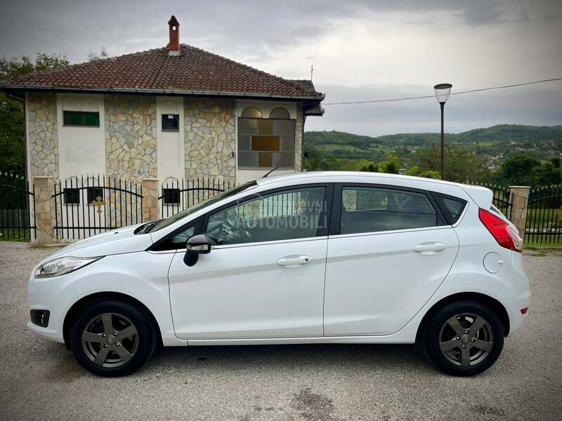 Ford Fiesta 100.000 k m