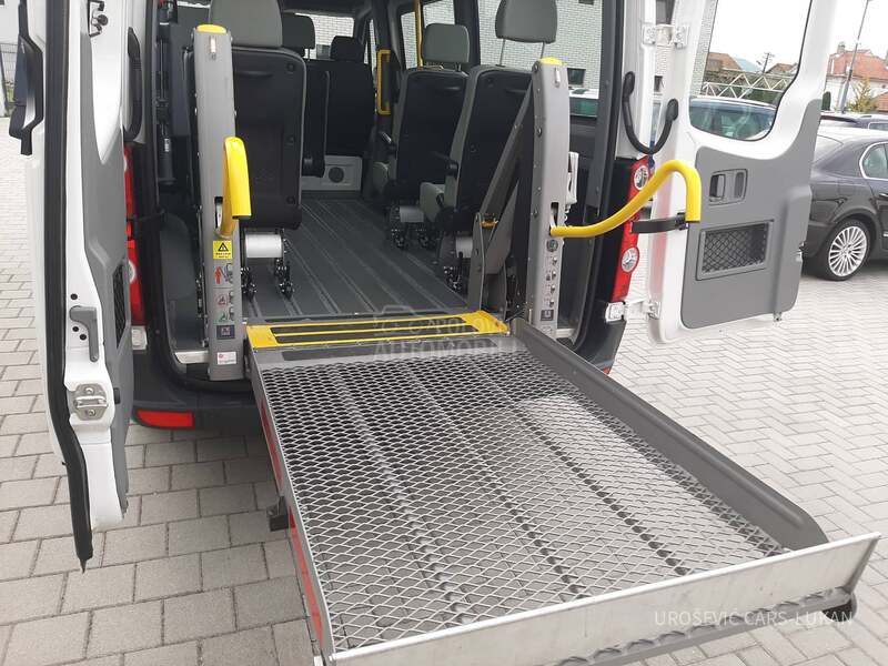 Volkswagen Crafter 2.0 TDI KLIMA 9 MESTA CH
