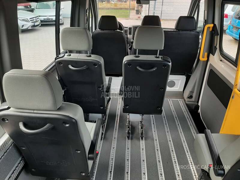 Volkswagen Crafter 2.0 TDI KLIMA 9 MESTA CH