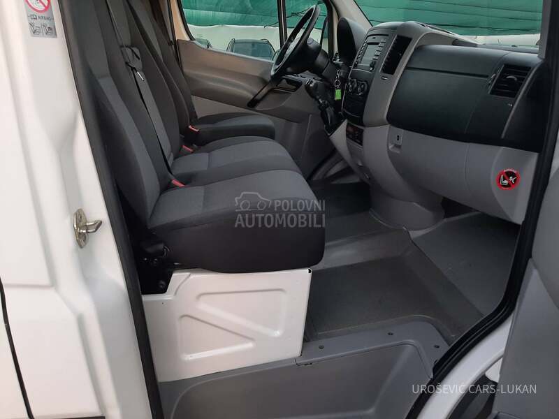 Volkswagen Crafter 2.0 TDI KLIMA 9 MESTA CH