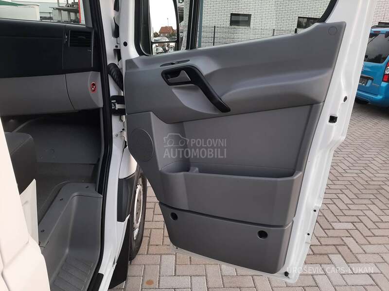 Volkswagen Crafter 2.0 TDI KLIMA 9 MESTA CH