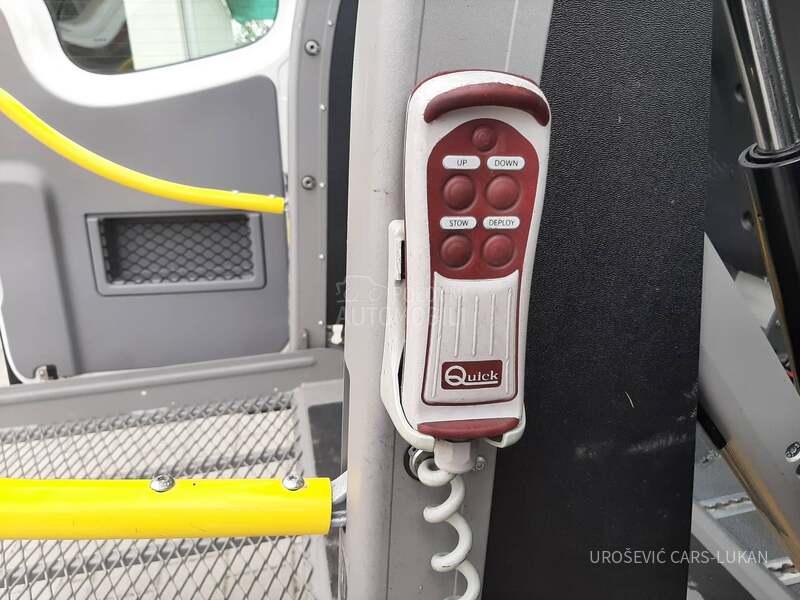 Volkswagen Crafter 2.0 TDI KLIMA 9 MESTA CH