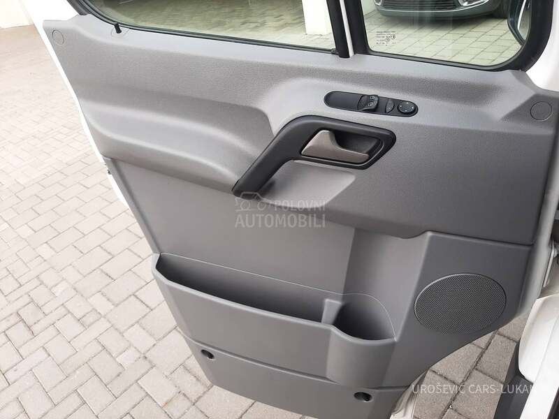 Volkswagen Crafter 2.0 TDI KLIMA 9 MESTA CH