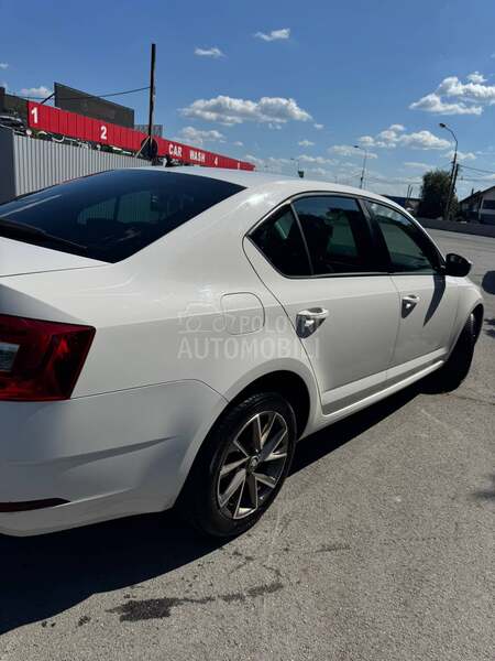 Škoda Octavia 1.6 TDI DSG