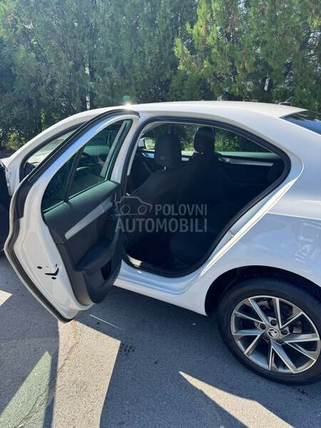 Škoda Octavia 1.6 TDI DSG