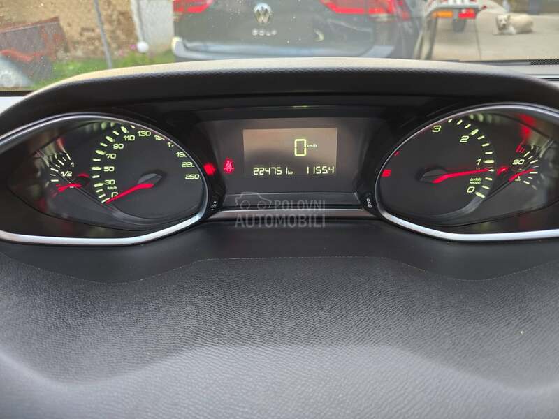 Peugeot 308 1.6e-HDI//S.KNJIGA//