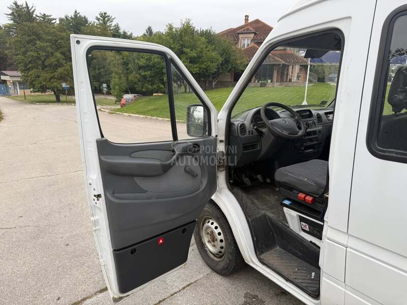 Mercedes Benz Sprinter 