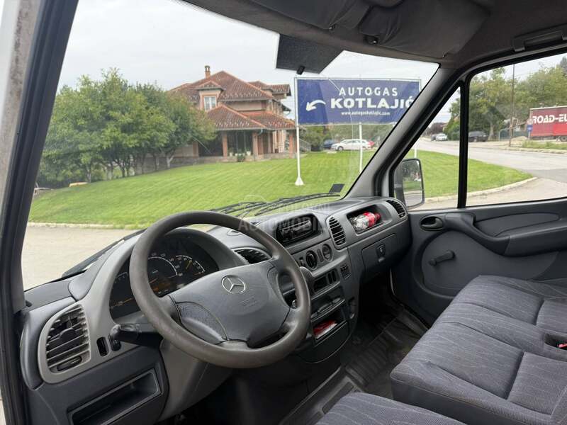 Mercedes Benz Sprinter 