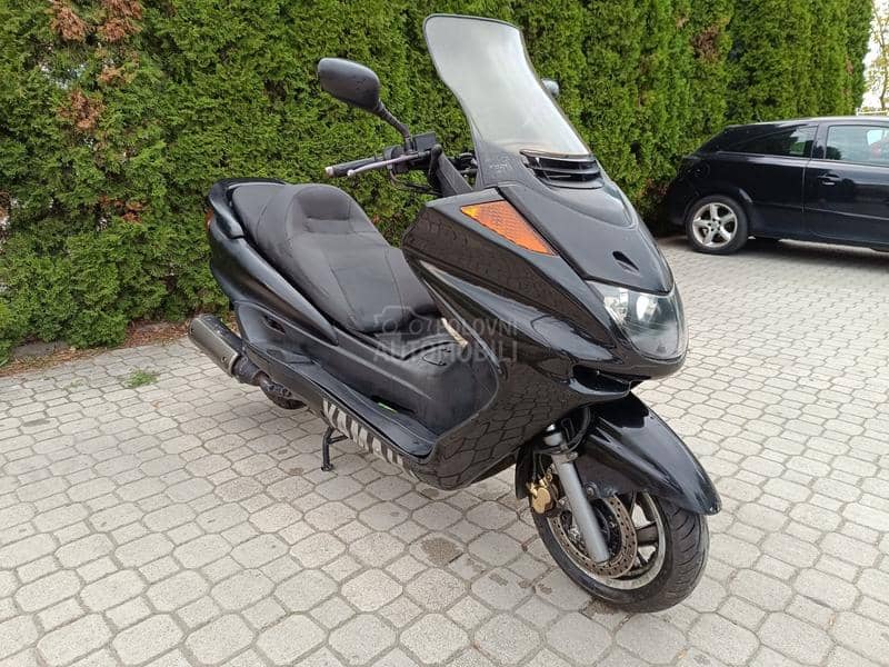 Yamaha Majesty