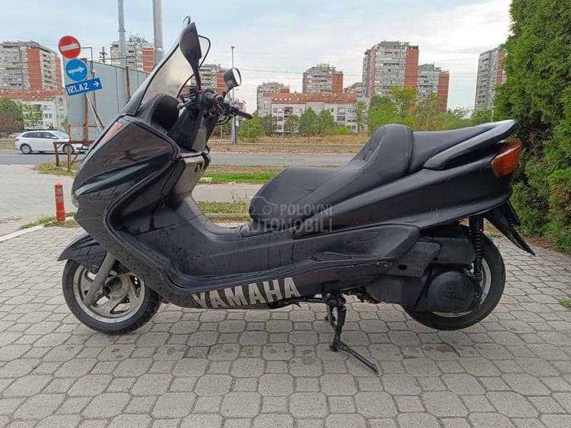 Yamaha Majesty