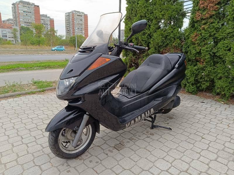 Yamaha Majesty