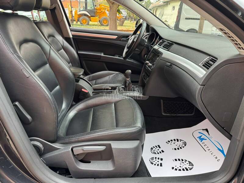 Škoda Superb 