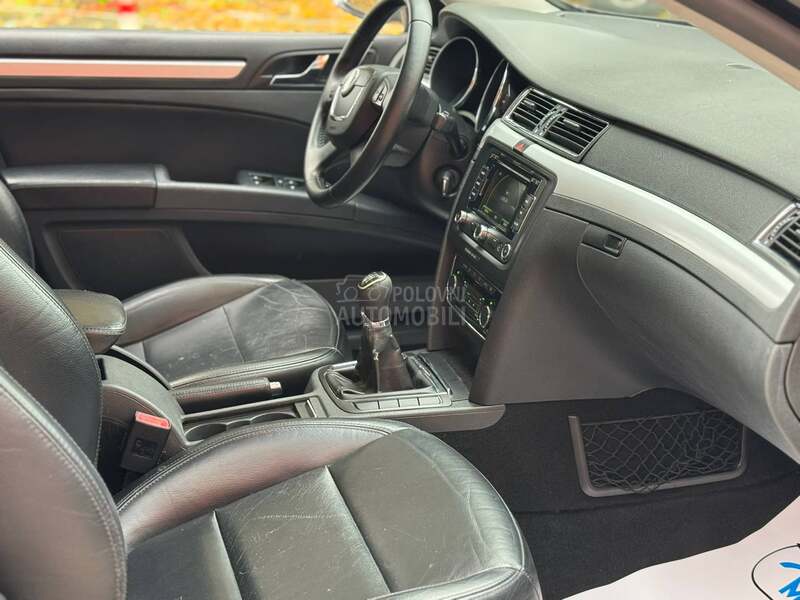Škoda Superb 