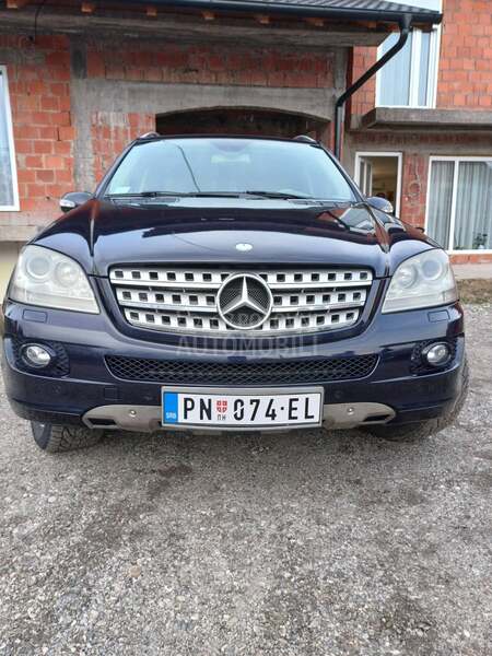 Mercedes Benz ML 320 