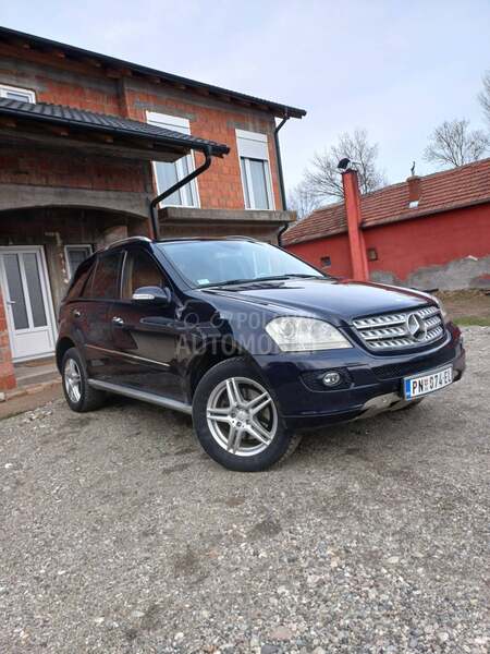 Mercedes Benz ML 320 