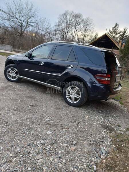 Mercedes Benz ML 320 
