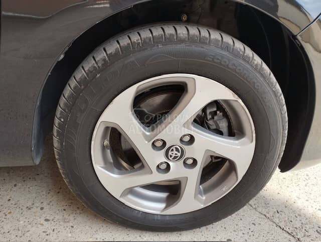 Toyota Yaris 1,5 hibrid