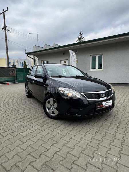 Kia cee`d 1.4 cvvt